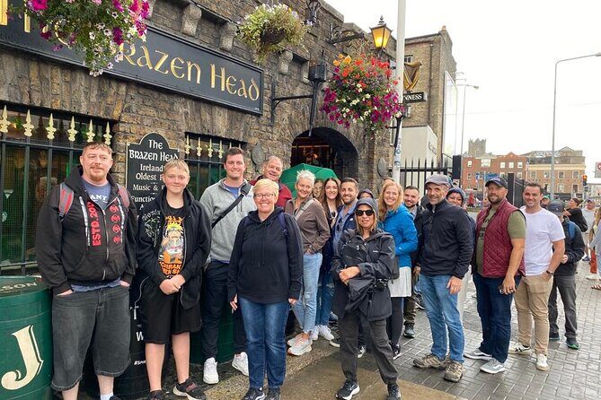 Dublin Guinness Storehouse, Molly Malone Statue and Book of Kells - Book of Kells Experience: The Treasury and Vaulted Library