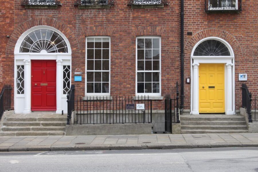 Dublin: Half-Day Private Walking Tour - Why Pat Liddy’s tour style works so well on foot
