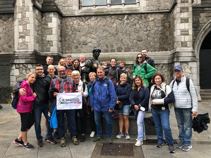 Dublin Highlights: 2.45-Hour Walking Tour in Italian - Temple Bar and the Pub-Era Dublin Mood: Nightlife Tips Without the Noise