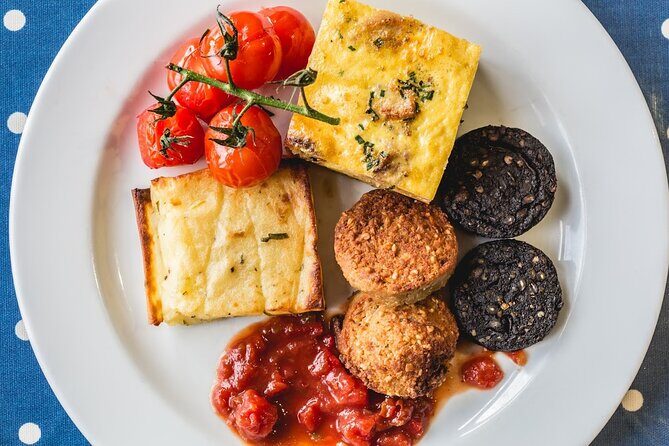 Dublin Historical Centre Food Tour with 8 Food Tastings & Drinks - Why this Dublin Historical Centre food route works so well