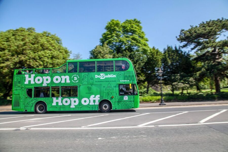 Dublin: Hop-on Hop-off Bus Tour - Phoenix Park and the Dublin Zoo Reset