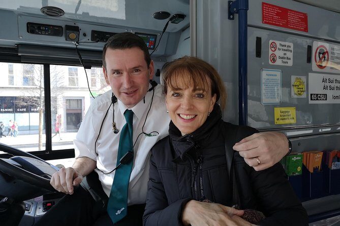 Dublin Hop-on Hop-off Bus Tour - Live Tour auf Deutsch - 10:15, 12:15, or 15:15: how to pick the best departure
