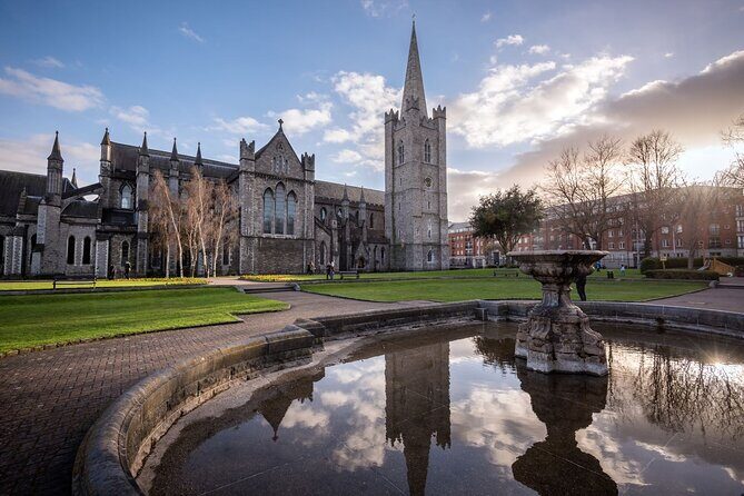 Dublin in a Day: Dublin Castle, Book of Kells, Guinness & Whiskey - Walking the River Liffey to Ha’Penny Bridge and Temple Bar