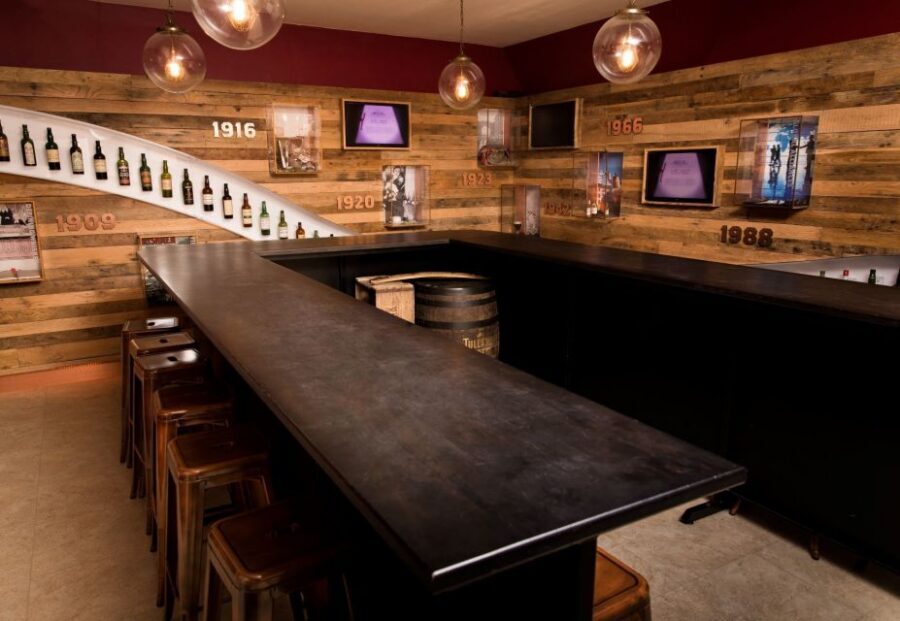 Dublin: Irish Whiskey Museum Blending Tour with Tastings - The tasting bar: four pours, clear method, real comparisons