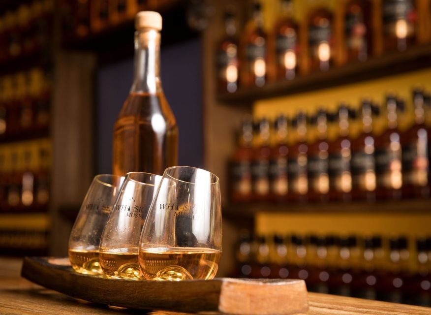 Dublin: Irish Whiskey Museum Blending Tour with Tastings - The guided walkthrough: Irish whiskey’s rise, fall, and comeback