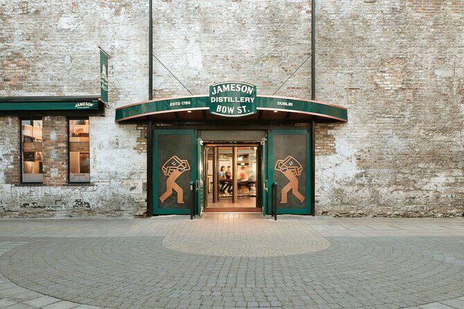 Dublin Jameson Distillery Bow St. Choice of Experiences - Black Barrel Blending Class: Learning by Mixing