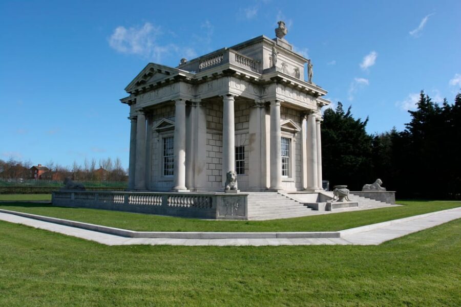 DUBLIN: Malahide castle and Howth MULTILINGUAL full day tour - Key things that make this tour worth your time