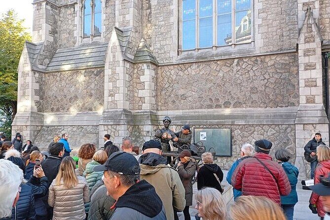Dublin Private Walking Tour | 3 hour Highlights & Hidden Gems - Start at Molly Malone, then get your bearings fast