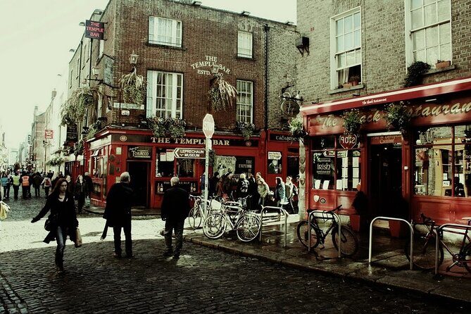 Dublin Self-Guided Murder Mystery Tour by Temple Bar - Trinity College Area to the Historic Center: What You’re Solving While You Walk