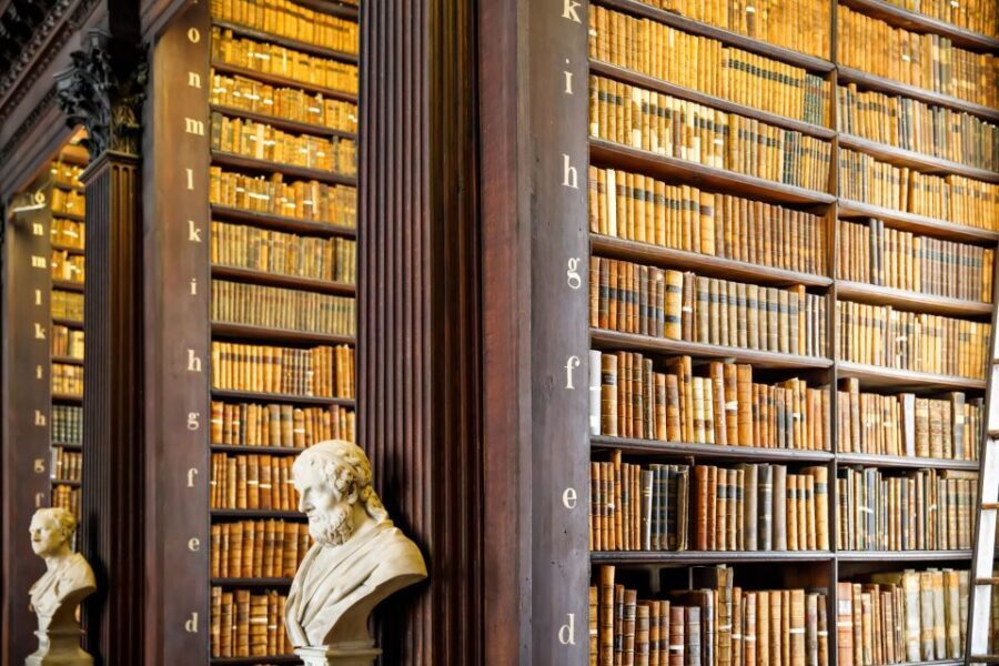 Dublin: Skip-the-line Book of Kells & Old Town Private Tour - Why this Book of Kells tour works better than DIY