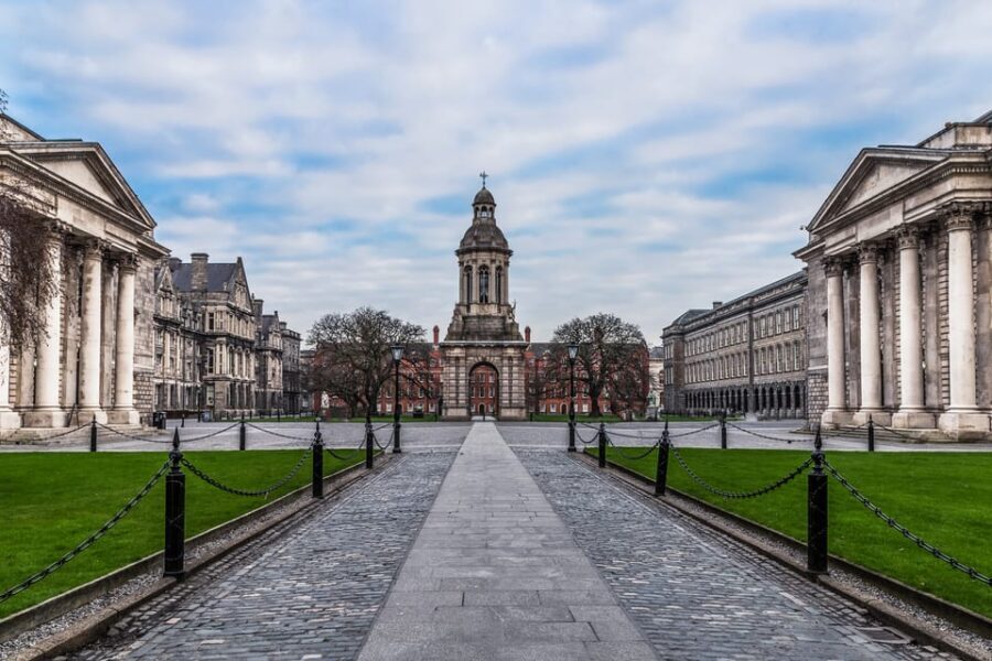 Dublin: St Patrick's, Book of Kells, and Dublin Castle Tour - Price and value: what you’re really paying for