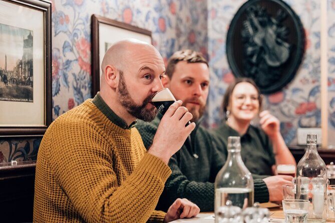 Dublin Storytelling Pub Tour - 3 stops, drinks & local snacks - What you’re actually learning (without turning it into a classroom)