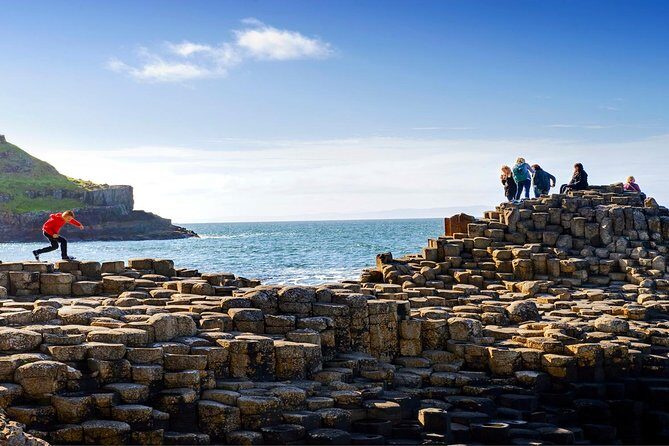 Dublin to Belfast Black Cab, Dunluce Castle and Giant's Causeway - The Shape of This Day: Early Dublin Pickup, Late Return