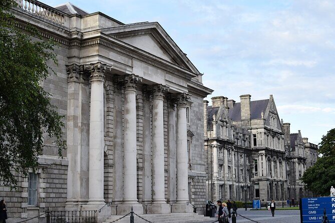 Dublin Walking Tour: Explore Top Sights & Hidden Gems - Why this 2-hour Dublin walk is a smart first pick