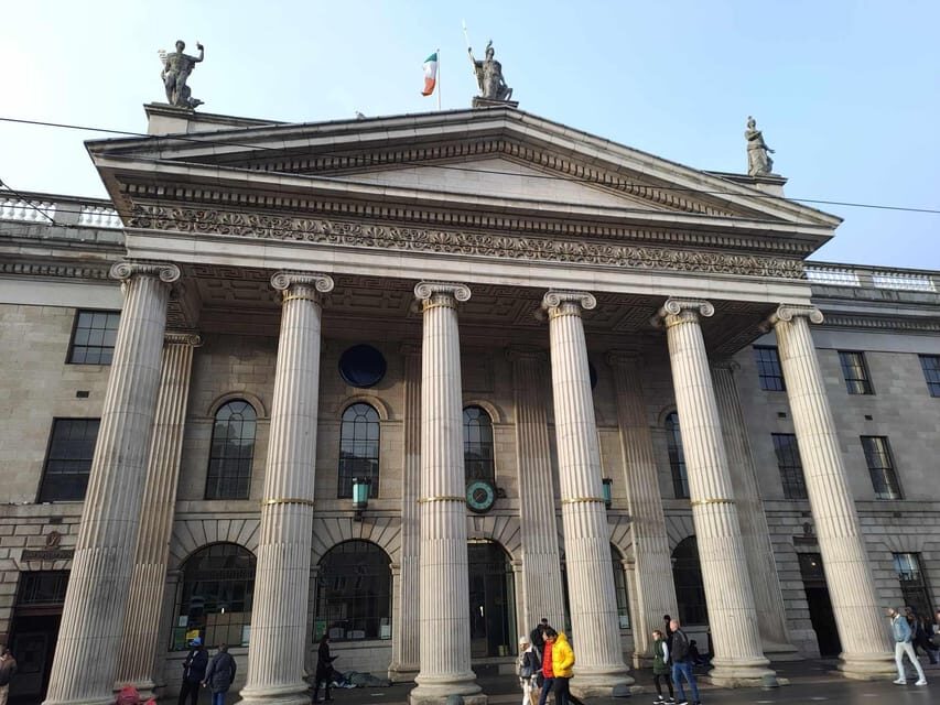 Dublin Walking Tour: Top 10 highlights - A short “less famous” stretch: the points between major landmarks