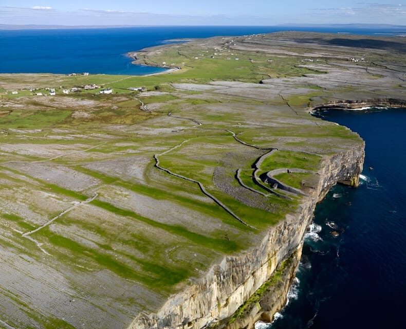 Ebiking on Inishmore island. Aran islands. Self-guided - Electric biking on Inishmore: what makes it feel like an easy win