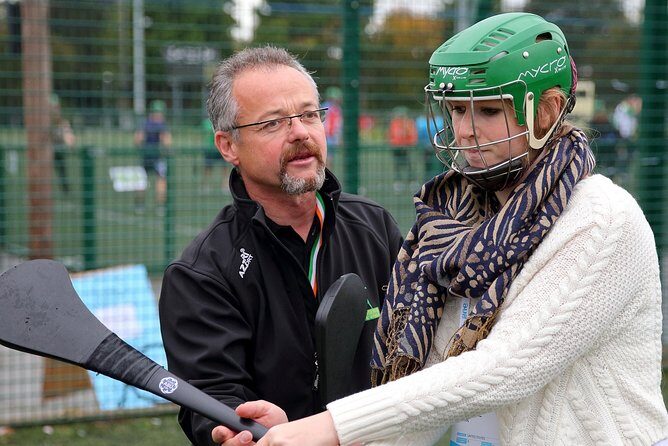 Experience Gaelic Games in Galway - The 3-hour flow: from GAA intro to football and hurling on the pitch