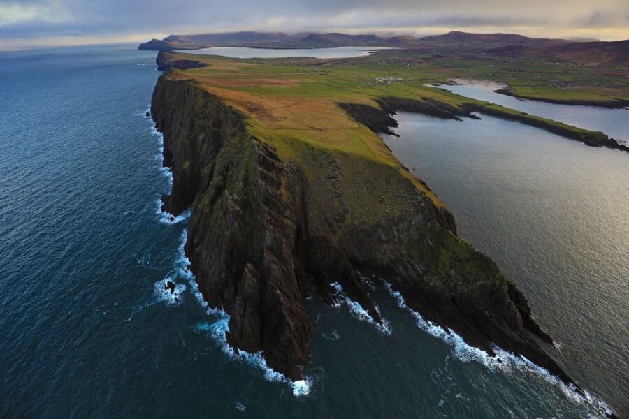 From Dublin: 4-Day Southern and Western Coast Tour - Cliffs of Moher and Bunratty Castle: a dramatic finish with a long return