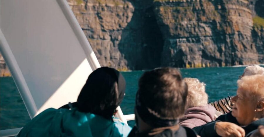 From Dublin: Galway + Cliffs of Moher Boat Cruise in Spanish - Key highlights worth your attention