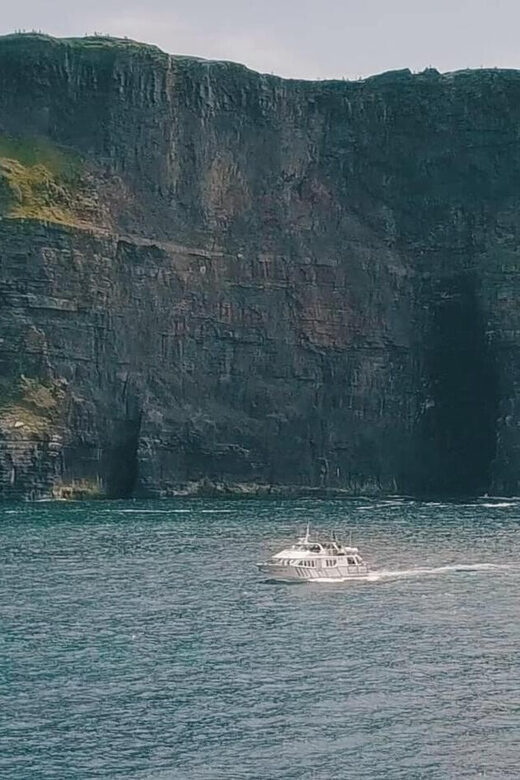 From Dublin: Galway + Cliffs of Moher Boat Cruise in Spanish - Price and value: why $112 can make sense for a full day