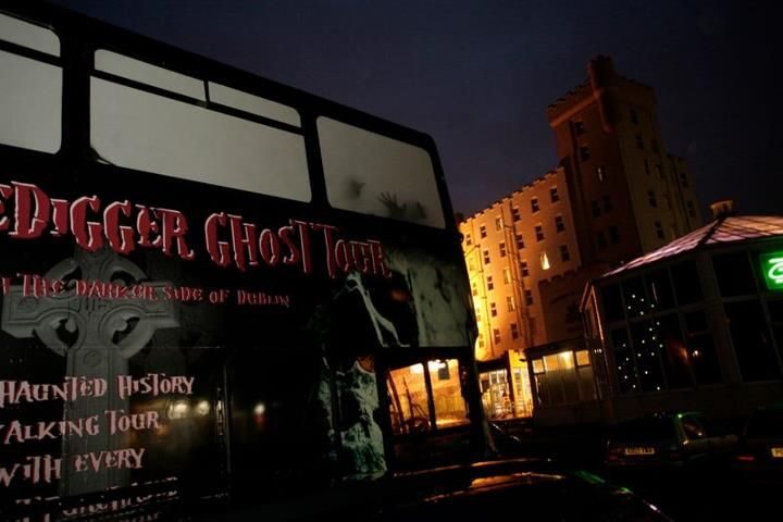 From Dublin: Gravedigger Ghost Bus Tour - Your hosts set the tone: funny, scary, and surprisingly interactive