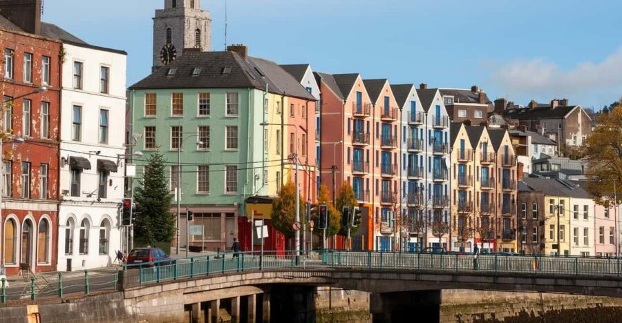 From Dublin:Cork,Cahir Castle,Rock of Cashel Tour in Spanish - Who this tour suits best (and who should skip it)