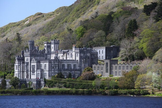 From Galway: Guided tour of Connemara with 3 hour stop in Kylemore Abbey - Value for around $60: what you’re actually buying