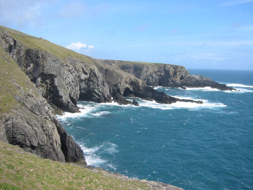 From Killarney: Day Trip to Dingle - Inch Beach and the film locations: why this stretch feels famous