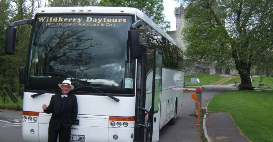 From Killarney: 'Ring of Kerry' Mountain Road 1-Day Bus Tour - From Killarney down the River Laune and out toward Dingle Bay
