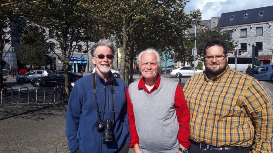 Galway City: Guided 1.5-Hour Walking Tour - Spanish Arch and Claddagh: the sea finish and the village connection