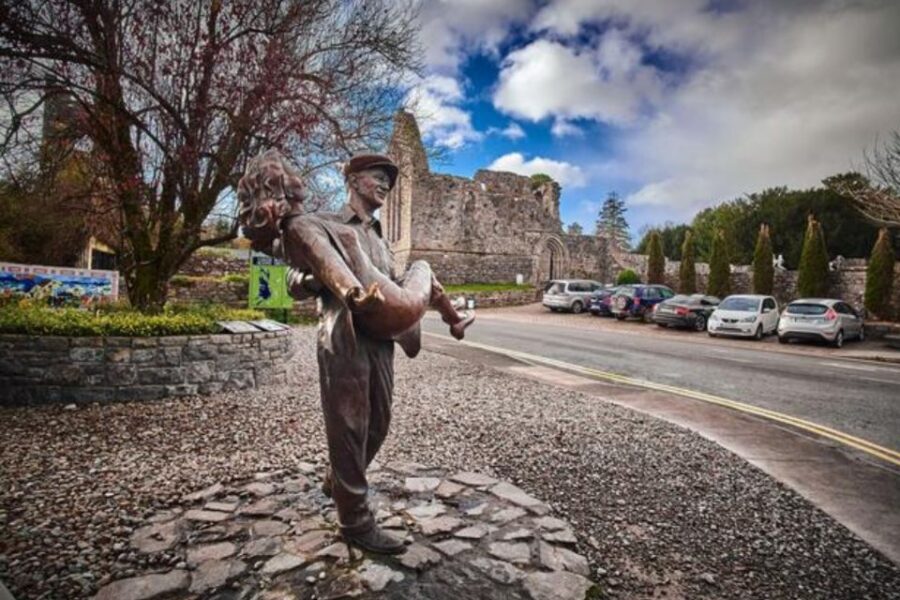 Galway: Connemara, Sheepdog Show and Medieval Castle Tour - Cong Village and Cong Abbey on the Galway–Mayo border