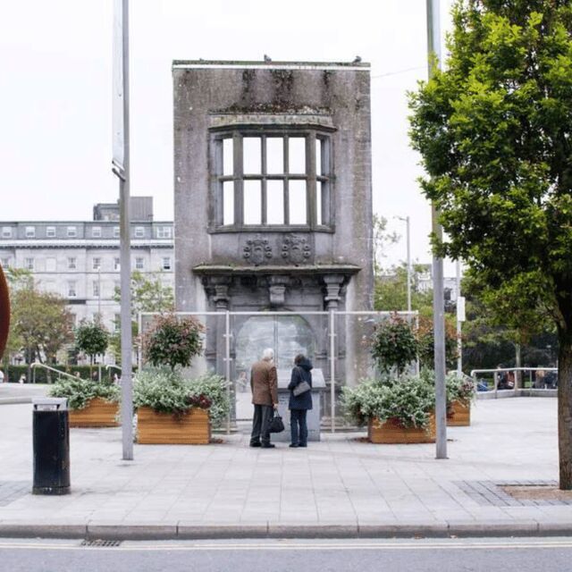Galway: Medieval Galway Tour - Lynch’s Castle: The 14 Tribes, a Bank, and a Scary Family Legend