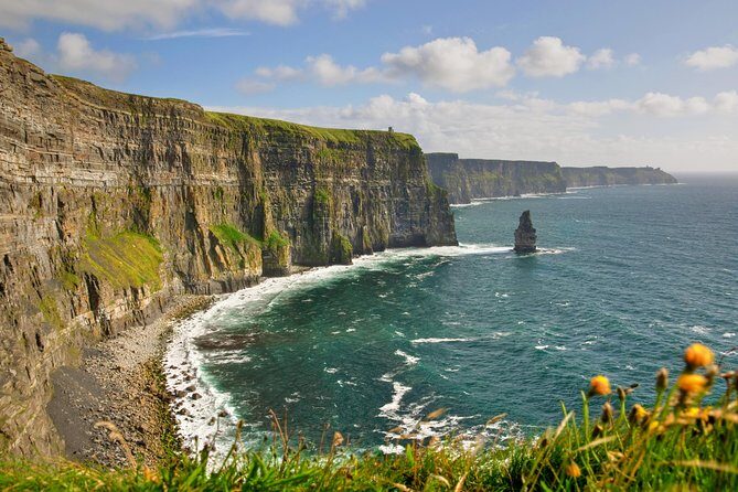 Galway to Cliffs of Moher, Aillwee Cave & Dunguaire Castle Tour - Doolin lunch break: where the day tastes like the west