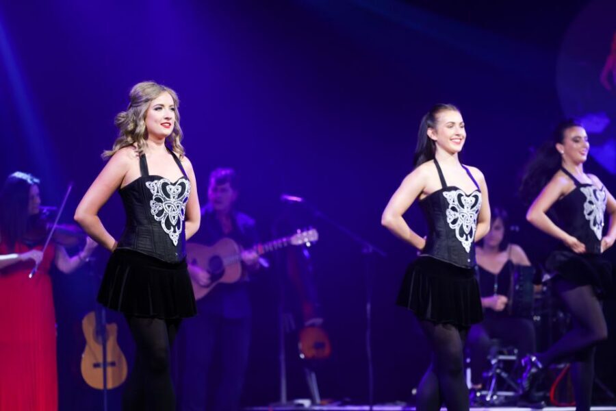 Galway: Trad on the Prom Ticket with Irish Music and Dancing - Practical Planning Tips So You Get the Best Seats and Energy