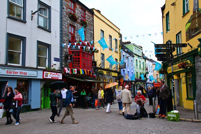 Galway's City Centre: A Self-Guided Audio Tour - Starting at Eyre Square near Failte Ireland: get your bearings fast