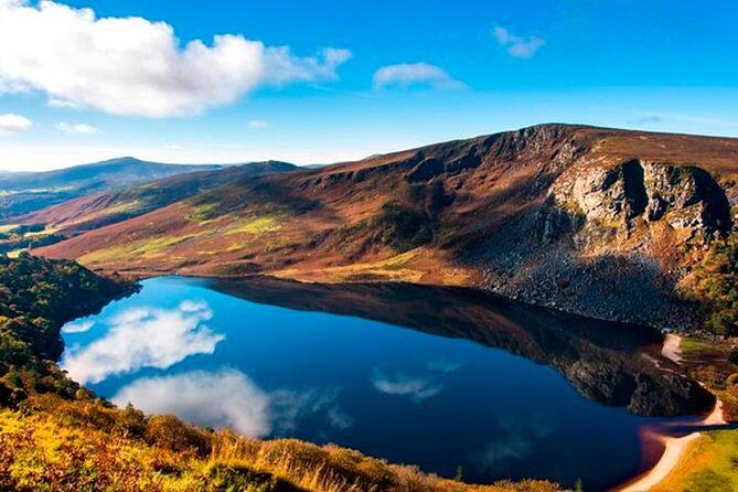 Glendalough & Wicklow Mountains Half Day Morning Tour from Dublin - Getting Out of Dublin at 8:00: Pickups and Timing You Can Count On