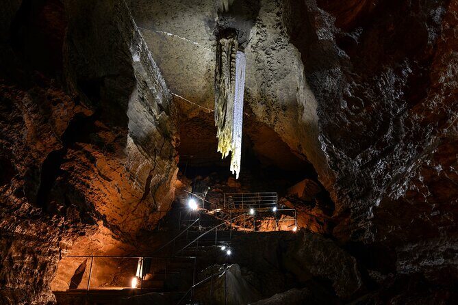Guided Doolin Cave Tour: Experience Europe's Largest Stalactite - How Caves Form (Without Turning It Into a Lecture)