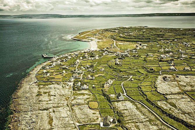 History & cultural tour of Inishmore, Aran Islands. Galway. Private. 2 ½ hours - Dún Aonghasa: the cliff fort walk and why the dry-stone design matters
