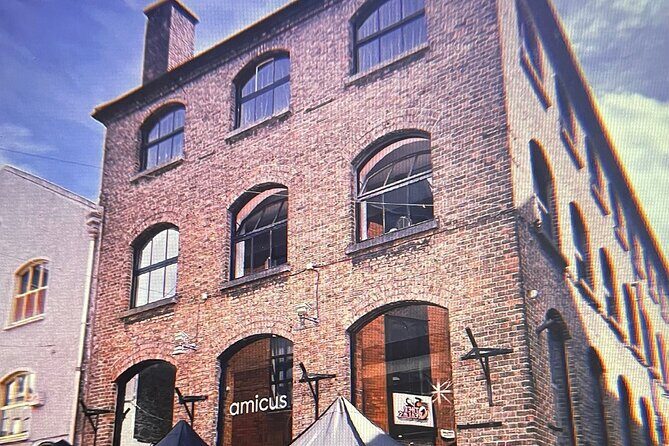 Hysterical Histories Cork Dinner Theatre Show - The show format: laughs, songs, and a fast tour through Cork’s past