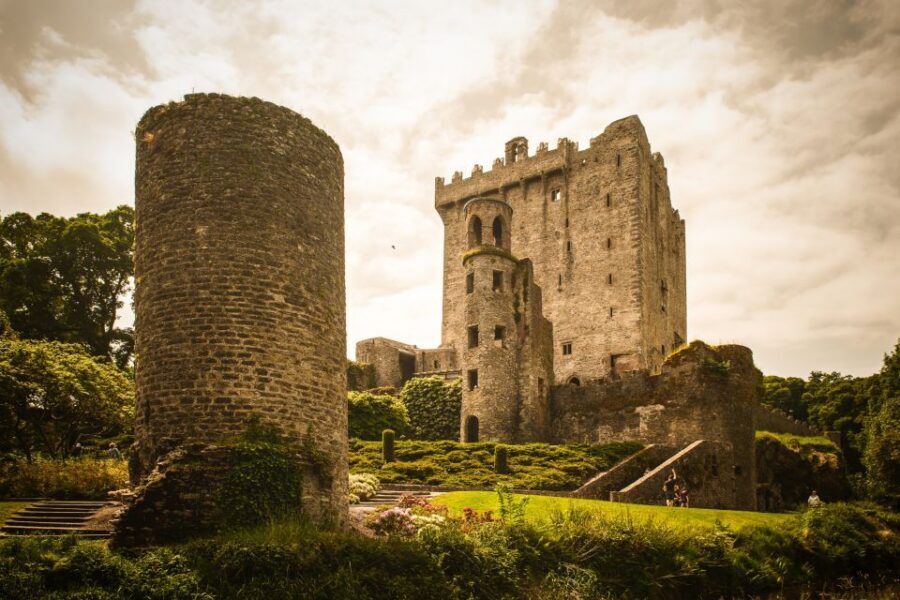Ireland: Blarney Castle, Kilkenny & Irish Whiskey 3-Day Tour - Day 1: Rock of Cashel, Blarney Castle, and Kinsale’s Pub-Street Evening
