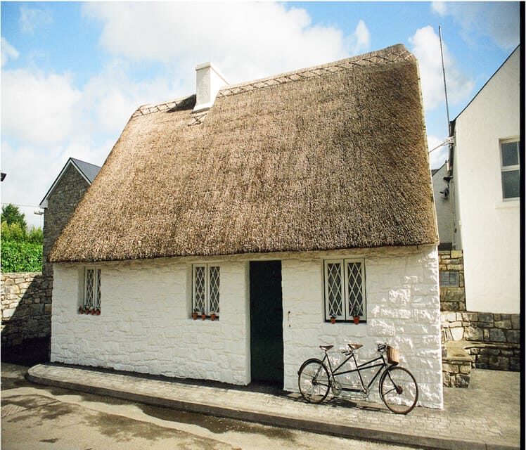 Ireland: The Quiet Man Museum and Film Location Guided Tour - A one-hour film-location walk in Cong, County Mayo