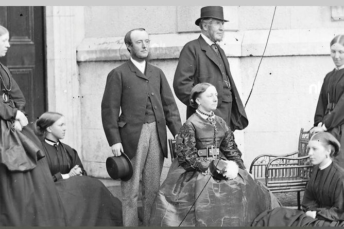 Irish Famine Museum / Exhibition Dublin - Language Support and the Translation Guide Options
