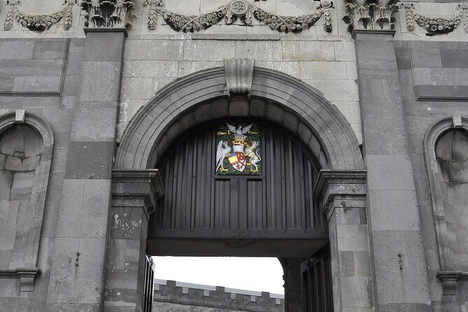 Kilkenny Haunted Dark Tours - Why 7:00 PM Changes Kilkenny’s Whole Personality