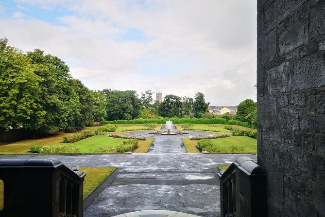 Kilkenny Walking Tour with Local Certified Guide - Meeting Point and Street Conditions: What to Expect on Foot