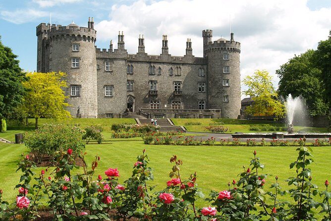 Kilkenny, Wicklow Mountains & Glendalough Day Tour from Dublin - Getting out of Dublin: meeting points, timing, and coach comfort