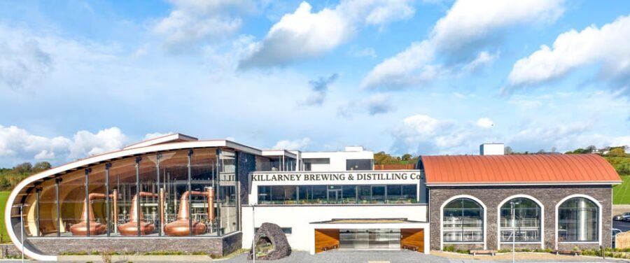Killarney: Brewery Tour and Tasting - Checking in at Killarney Brewing & Distilling Co