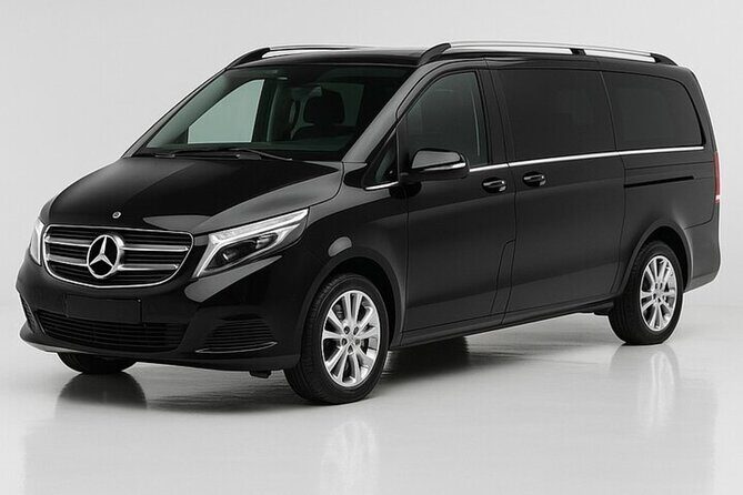 Killarney: Private transfer to & from Dublin | Premium Cars - Inside the Premium Car: Small Comforts That Add Up
