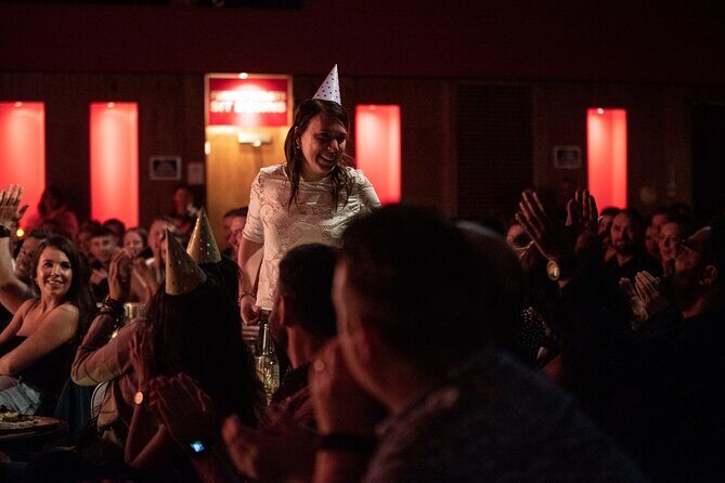 Laughter Lounge Ticket - Ireland's Biggest Comedy Club - Getting there: easy transit, simple meet-and-go