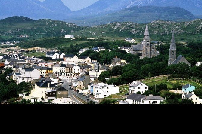 Minibus hire galway Ireland - The Burren: guided sights where free admissions help your budget