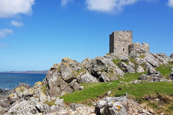 Mysteries of Inishowen private day tour - Stops 2: O’Doherty’s Keep & Buncrana Castle and the Cahir O’Doherty thread